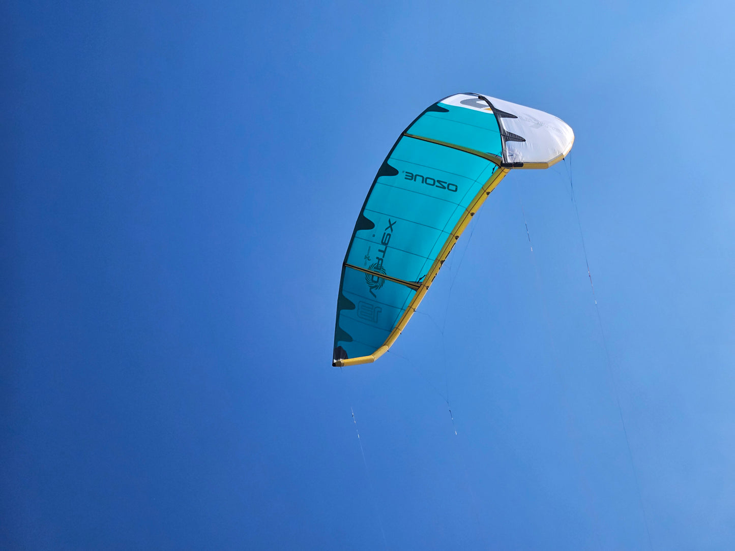 Ozone  Vortex Aluula Kite Emerald Green Special Order Color